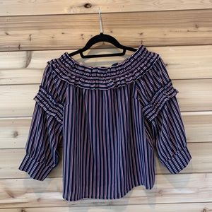 Collective Concepts Off the shoulder blouse